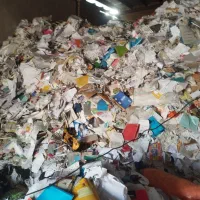 خرید کتاب و دفتر و ضایعات کتاب