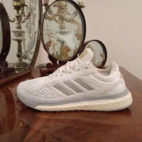 کتونی اورجینال آدیداس بوست سایز ۴۰/۵|کیف، کفش، کمربند|تهران, زیبادشت|دیوار