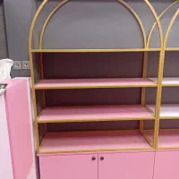 کتابخانه و کمد