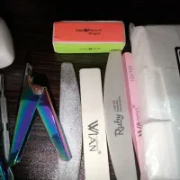 وسایل ناخن|آرایشگاه و سالن‌های زیبایی|شیراز, دینکان|دیوار