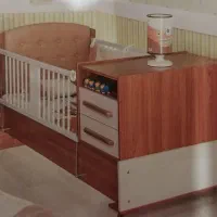 تخت نوزاد و نوجوان