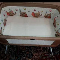 تخت کنار مادر برند دلیجان اصلا استفاده نشده|تخت و صندلی بچه|مشهد, الهیه|دیوار