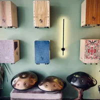 کاخن مانوس|درام و پرکاشن|شیراز, ملاصدرا|دیوار