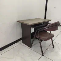 میز تحریر و کامپیوتر با صندلی|میز تحریر و کامپیوتر|صدرا-فارس, فاز ۱|دیوار