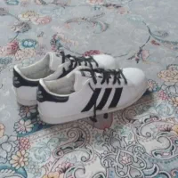 کفش آدیداس سه خط