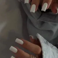 شرایط ویژه آموزش کاشت ناخن فقط ۲۲۰۰