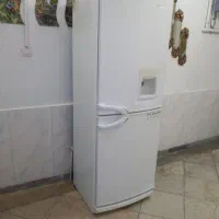 یخچال فریزر سالم وتمیزسرمادهی عال درحال کارمیباشد