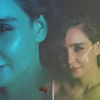 استخدام خانوم خوش چهره برای مدل و مدلینگ