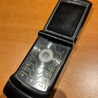 گوشی تاشو موتورولا v3 کاملا سالم|موبایل|تهران, ولنجک|دیوار