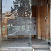 اجاره و رهن مغازه ۱۶ متری با ارتفاع ۴