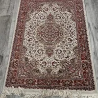 فروش سه تخته سه متری ،مستطیل. و گرد|فرش|رشت, انصاری|دیوار
