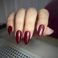 کاشت ناخن ۳۰۰