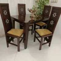 میز نهارخوری چوبی۴نفره شیک وتمیز((درحدنو))