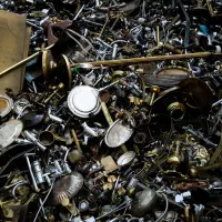 مرکز ضایعات گیلان|خدمات پیشه و مهارت|رشت, آتشگاه|دیوار