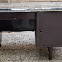 میز تحریر فلزی