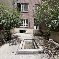 ۱۰۰متر/ ویلایی/کارون بوستان/۳طبقه پارکینگ دار