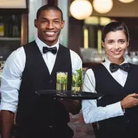 استخدام زوج یا خانم جهت سرایداری و خدمتکاری ویلا