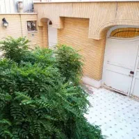 ویلایی دونبش /۲۰۰متر/ زیر زمین و بالا/هنرستان