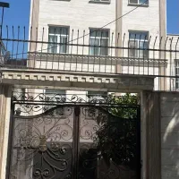 کلنگی ۳۰۵متر چشمه شرقی دوبلکس منطقه۲۲