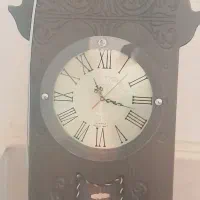 ی عدد ساعت ایستاده