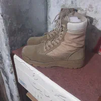 پوتین|کیف، کفش، کمربند|بندر انزلی, آذربایجان|دیوار