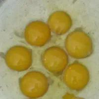 تخم مرغ نطفه دار محلی اصل