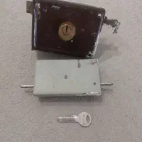 قفل درب حیاط