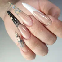 آموزش، کاشت وترمیم تخصصی ناخن