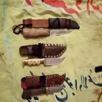 چند عدد کارد کمری دست ساز