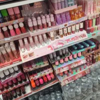 نیازمند نیروی خانم