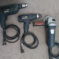 تعدادی ابزار کار کارکرده|ابزارآلات|شیراز, کوزه گری|دیوار