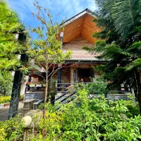 320 متر ویلای مشجر با مدارک *شهرکی بنجکول