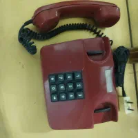 یک عدد تلفن قدیمی نوستالژی|تلفن رومیزی|میانه, |دیوار