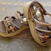 هدفون، کاپشن و کفش دخترانه|لوازم جانبی موبایل و تبلت|جوانرود, |دیوار