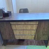 میزاداری به همراه کشو و کمد