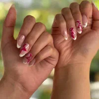 آموزش و ارائه تمامی خدمات ناخن