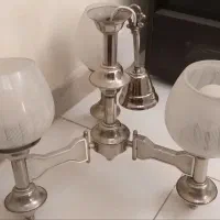 لوستر و میز اتو