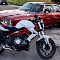 بنلی ۳۰۰ اصلی ایتالیایی فوق‌العاده کم کارکرد