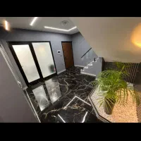 ملک ۱۸۰ متری خ دانشگاه