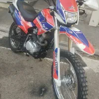 تریل mkz200مدل 1395درحد صفر