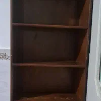 کمد و کتابخانه