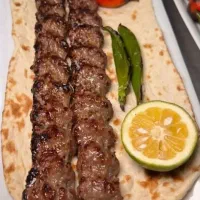 نیازمند کباب پیچ و منقلدار