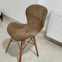 صندلی چوبی