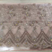 پارچه ساتن فرانسوی به همراه دانتل