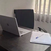 دستیار ادمین حضوری شبکه های اجتماعی