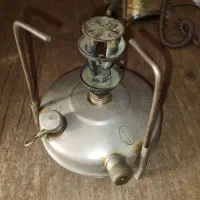 یک عدد چراغ گردسوز و یک عدد چراغ پریموس قدیمی|کلکسیون اشیاء عتیقه|تهران, فلاح|دیوار