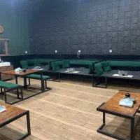 تخت و میز و صندلی کافه ای