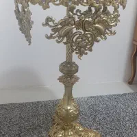 میز طلایی