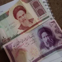 صد ریالی و دو ریالی|کلکسیون سکه، تمبر، اسکناس|خرم‌آباد, |دیوار