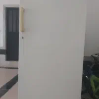 یخچال یاک درب